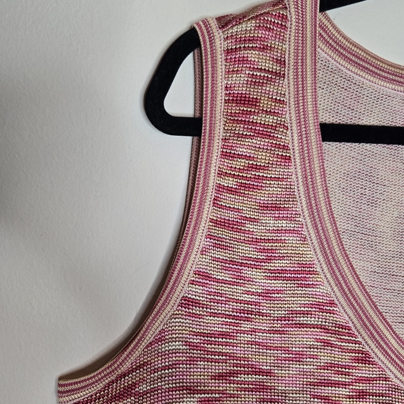 ST JOHN SPORT Marled Knot Sleeveless V-neck Dress - Picture 3 of 9